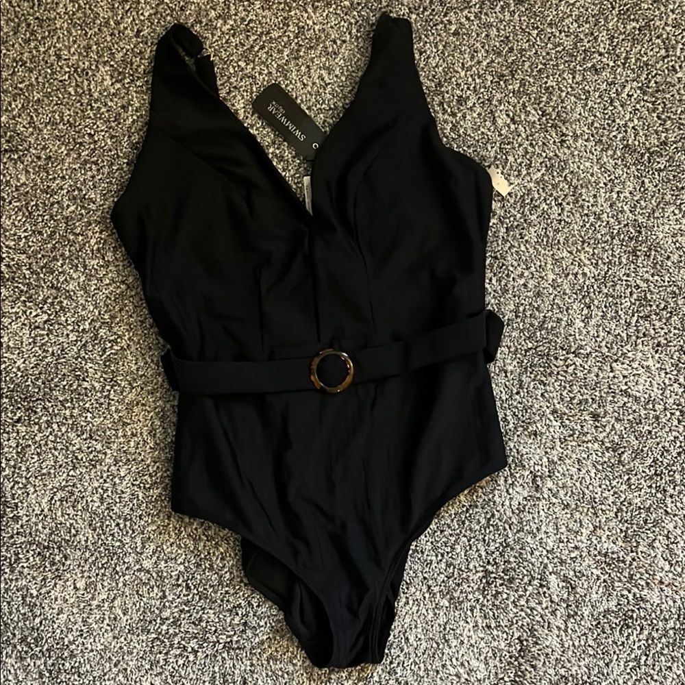 City Chic Black Bodysuit with Plunging V-Neck and Gold Buckle Large 18/20 womens